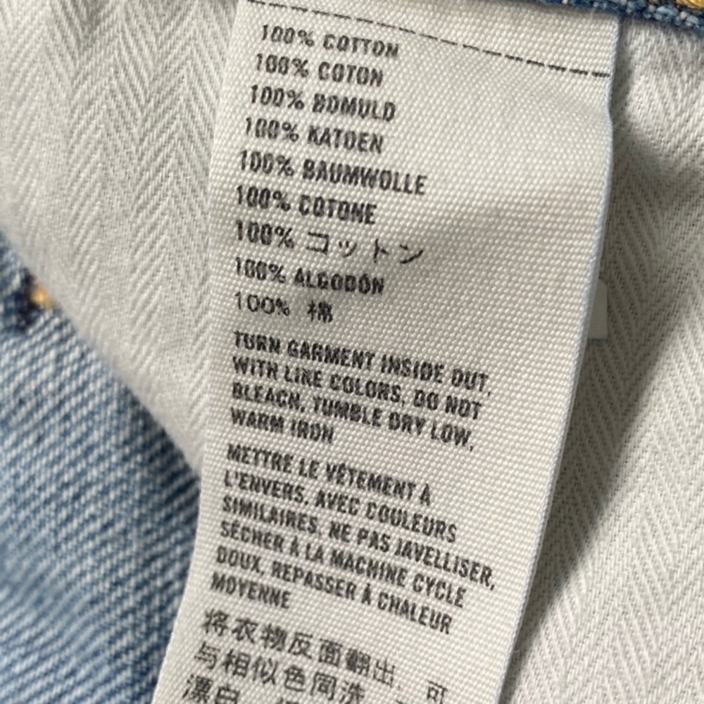 Abercrombie & Fitch long Bermuda
jean shorts distressed size 2 or 26 - Picture 6 of 6